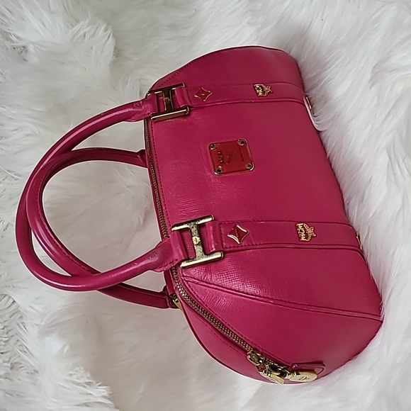 MCM Handbags - 💯 Authentic MCM Handbag🍀